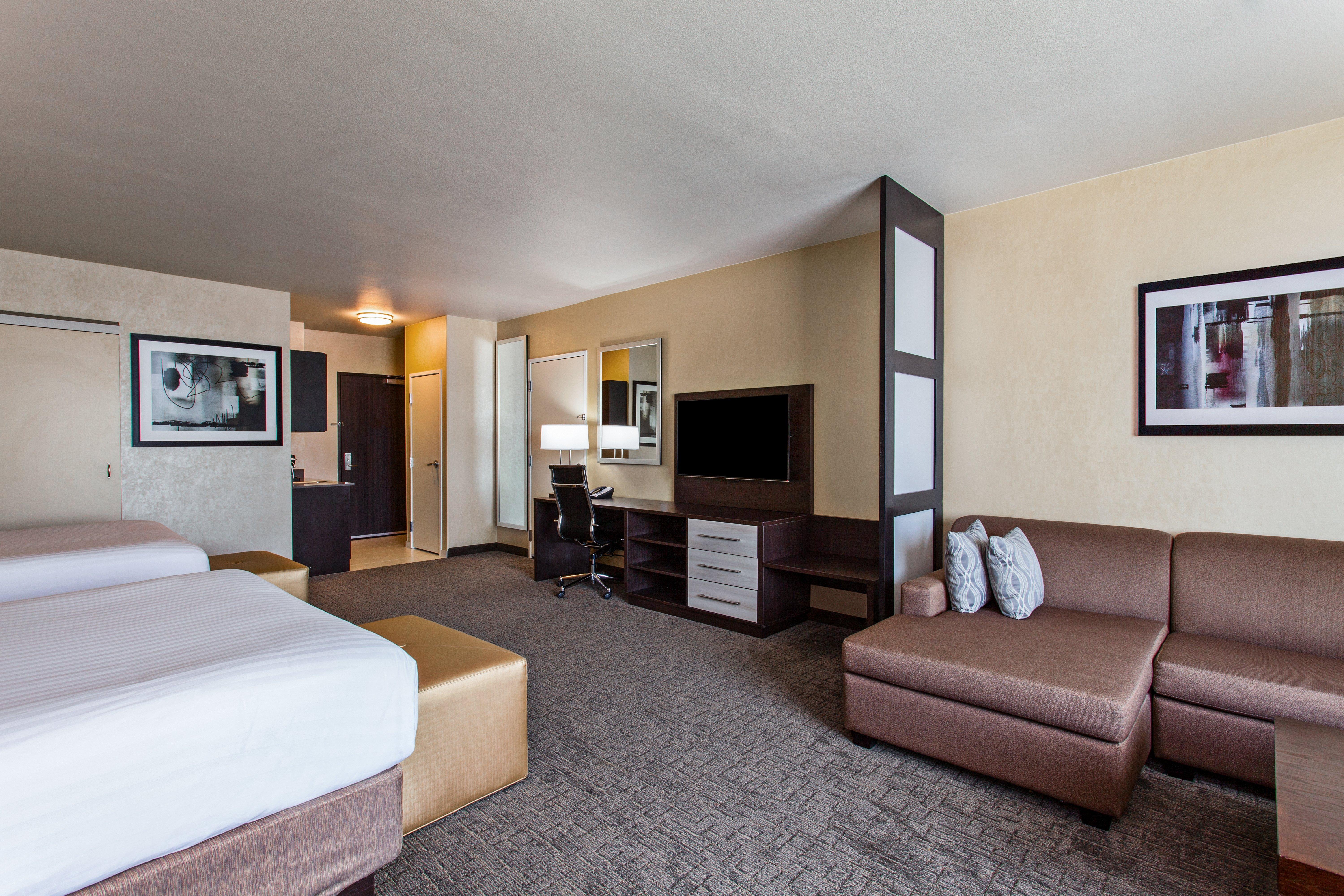 Holiday Inn Express & Suites Anaheim Resort Area By Ihg Exterior photo