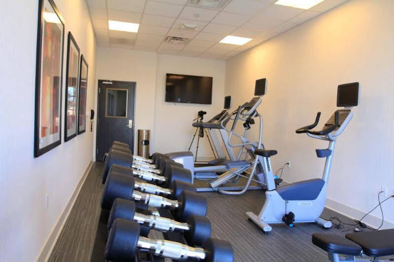 Holiday Inn Express & Suites Anaheim Resort Area By Ihg Exterior photo